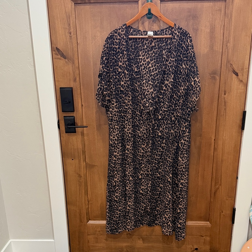 Leopard Print Short Sleeve Swim Cover - Tan & Black